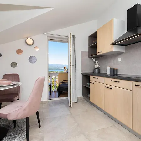 Tina 2 Apartman